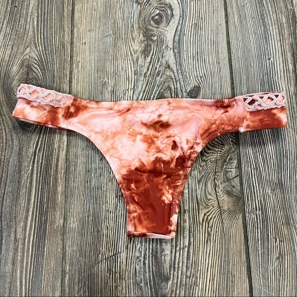 XHILARATION Pink Tie Dye Bikini Bottoms Ruched Swim Bottoms Cheeky NWOT - Picture 2 of 10